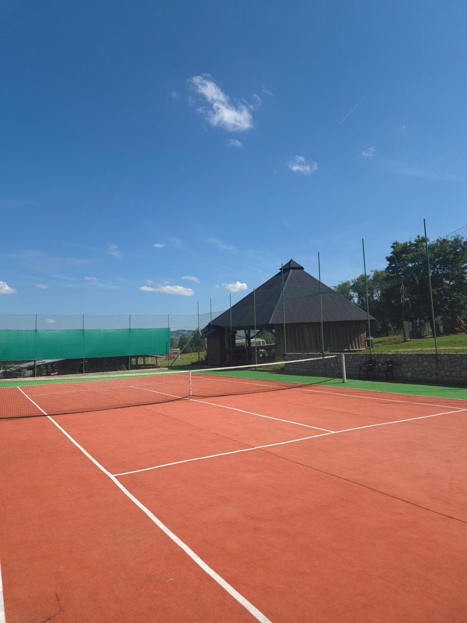 Osrodek Wczasowy Gron Placowka Exterior foto
